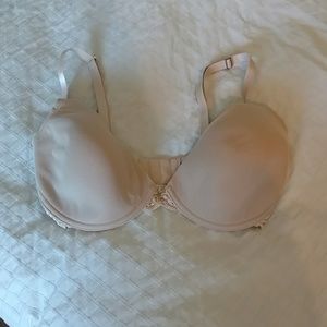NWOT Natori Feathers bra, size 32DD (32E)